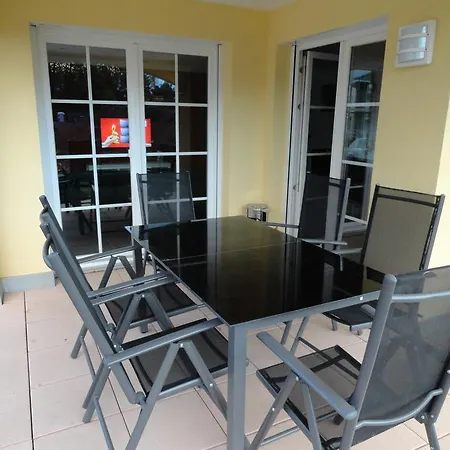 Frank - Bis Zu 3 Schlafzimmer Apartment *