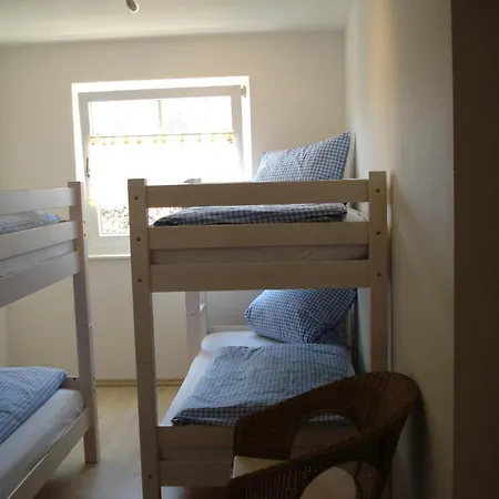 Frank - Bis Zu 3 Schlafzimmer Rust