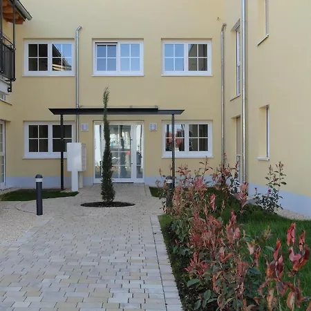 Frank - Bis Zu 3 Schlafzimmer * Rust