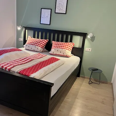 Frank - Bis Zu 3 Schlafzimmer Διαμέρισμα *