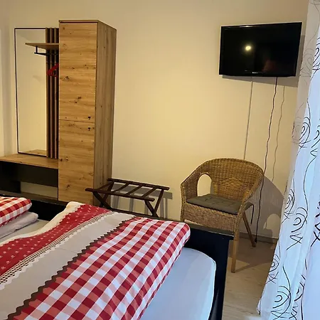 Frank - Bis Zu 3 Schlafzimmer Apartment Rust