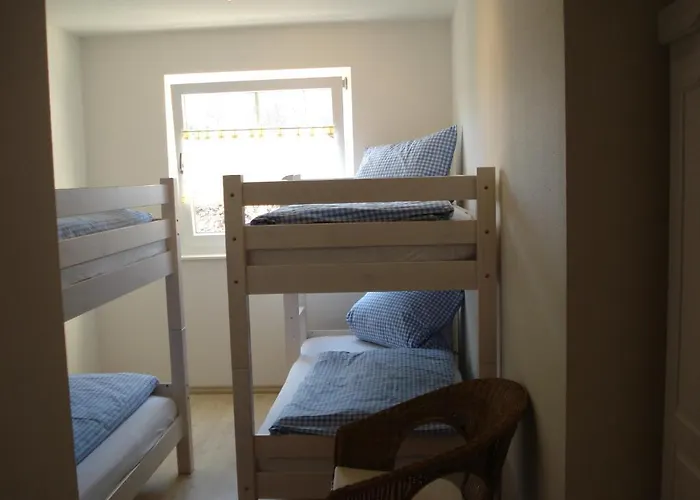 Frank - Bis Zu 3 Schlafzimmer Rust