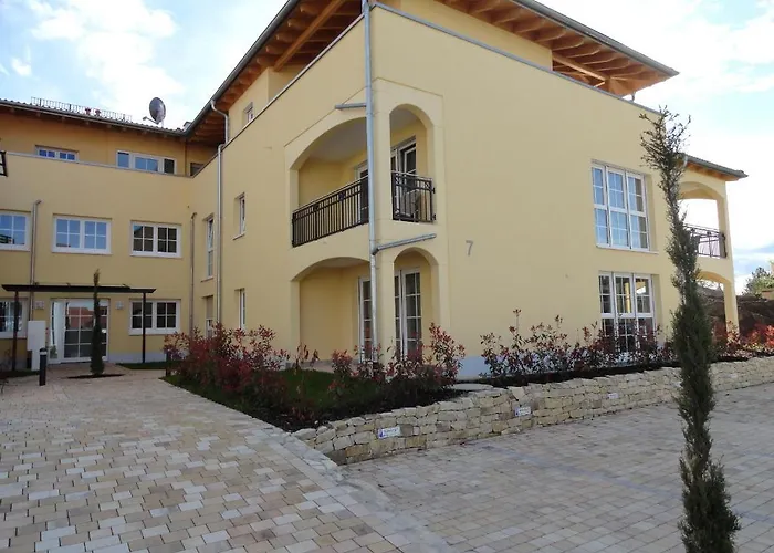 Frank - Bis Zu 3 Schlafzimmer Rust