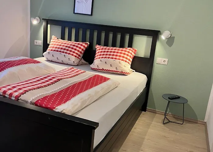 Frank - Bis Zu 3 Schlafzimmer Apartman *