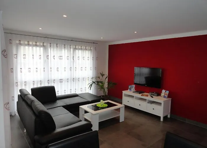 Frank - Bis Zu 3 Schlafzimmer Rust